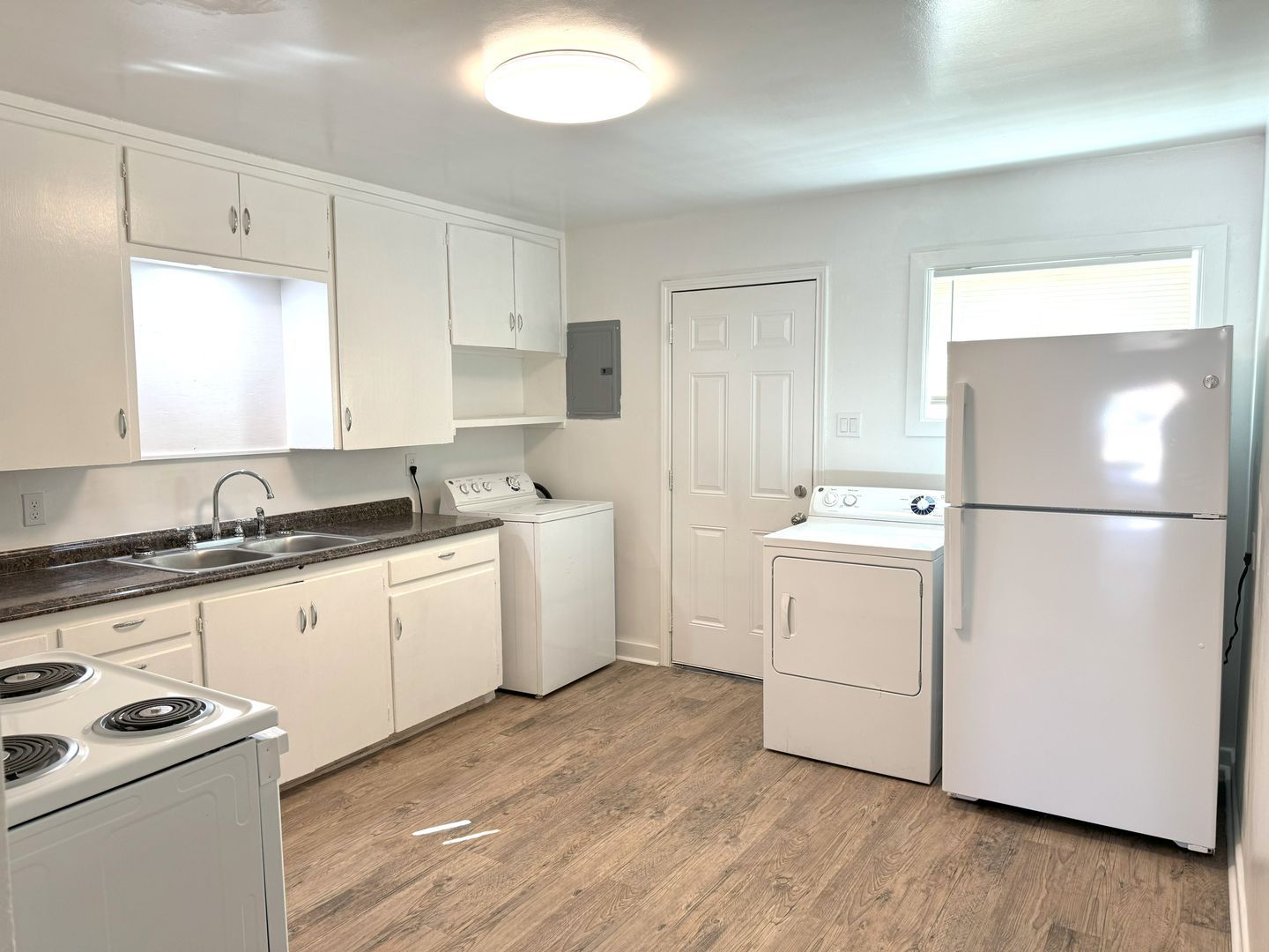 2109 35th St unit B – photo 1