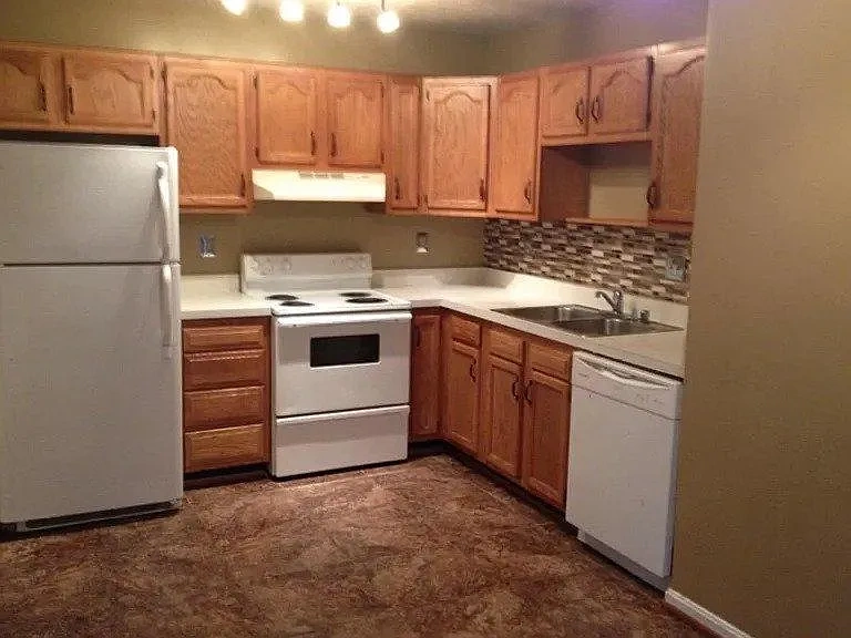 Park Place Apartments – photo 1