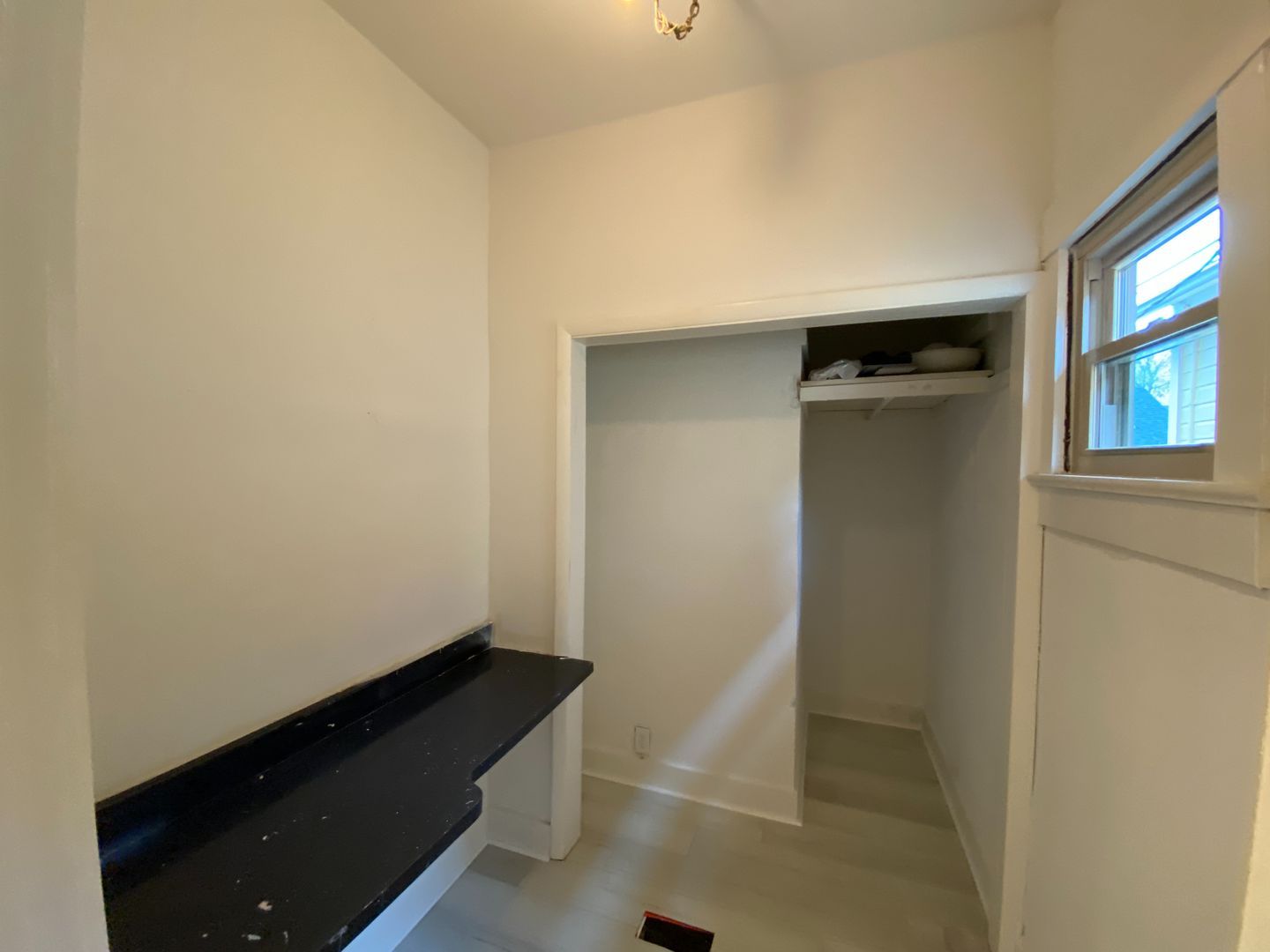 319 Park Dr – photo 5