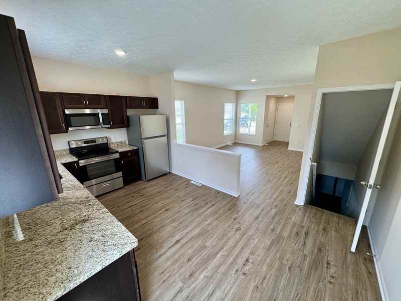 389 Abbeyville Rd – photo 3