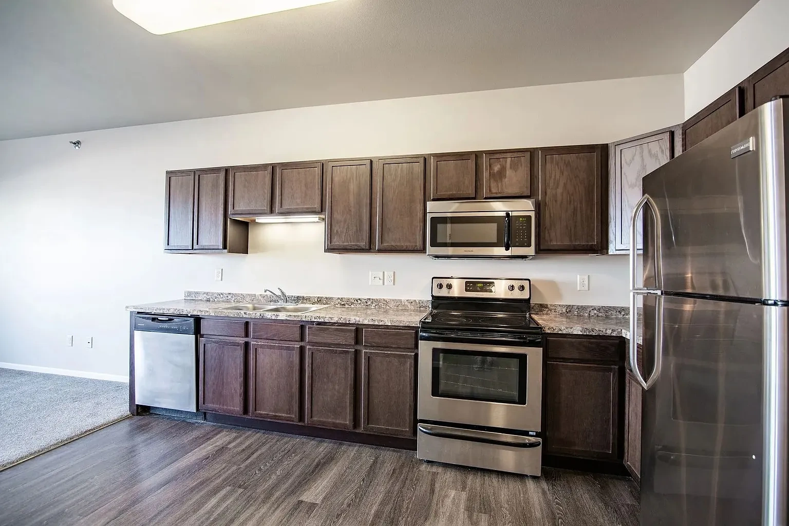 West Creek Crossing Apartments – photo 4