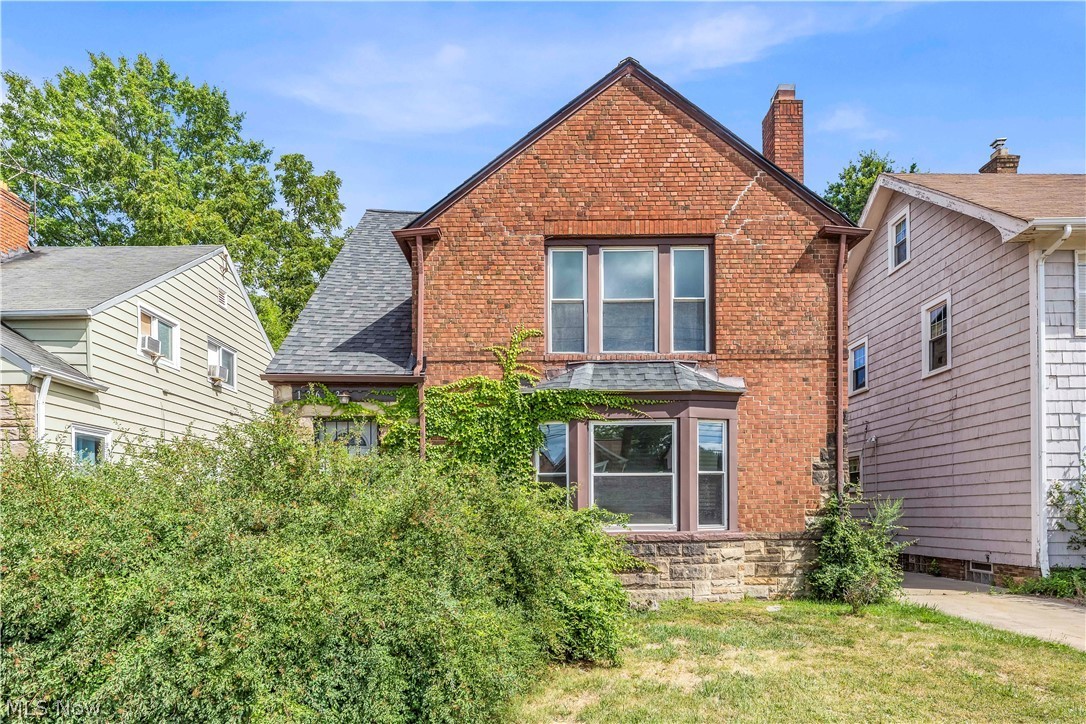 13613 Cedar Rd unit 2/UP – photo 1