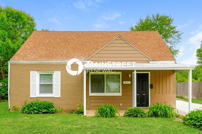 821 Exeter Rd – photo 4