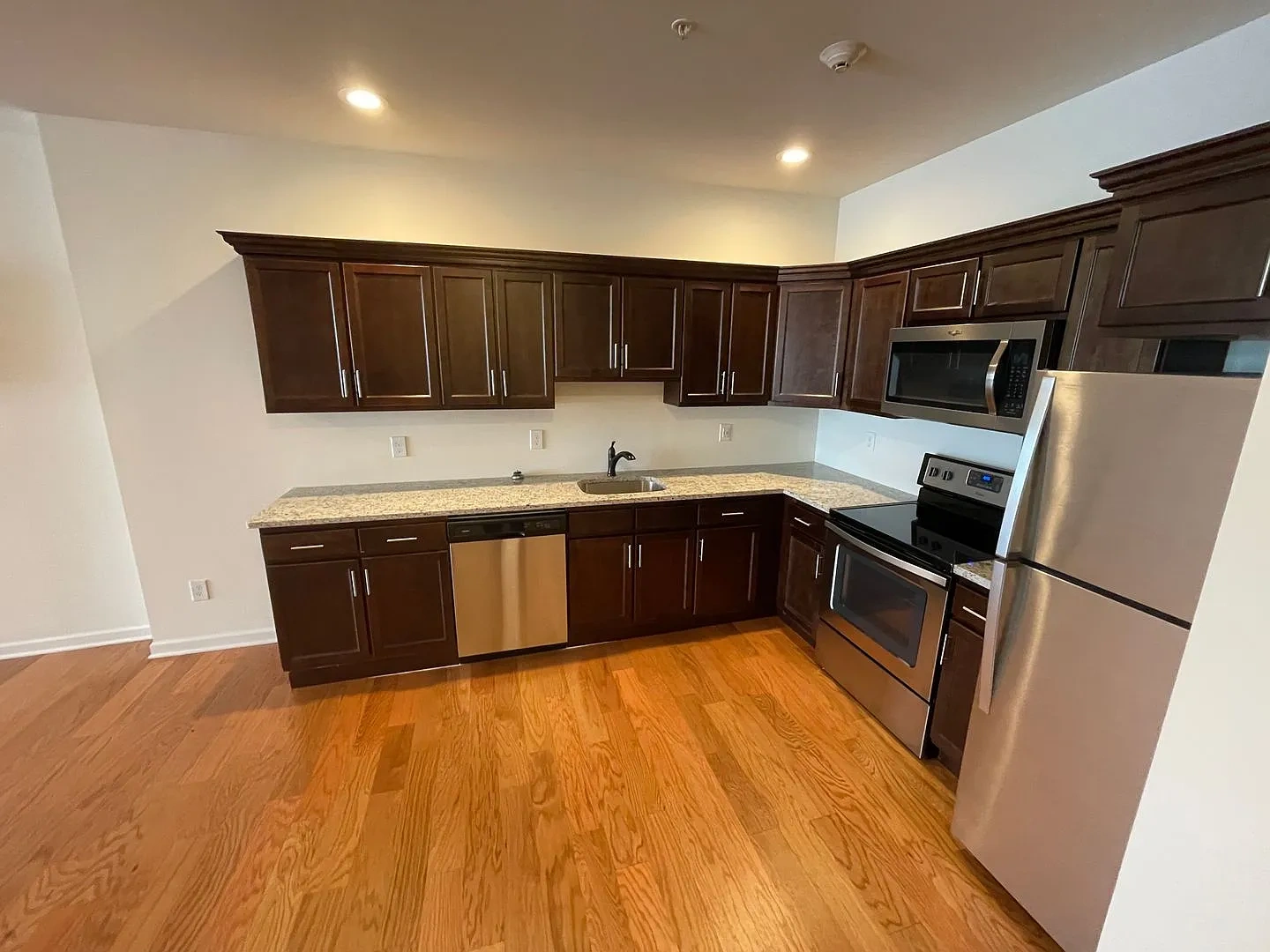 99 Pine Street – photo 3