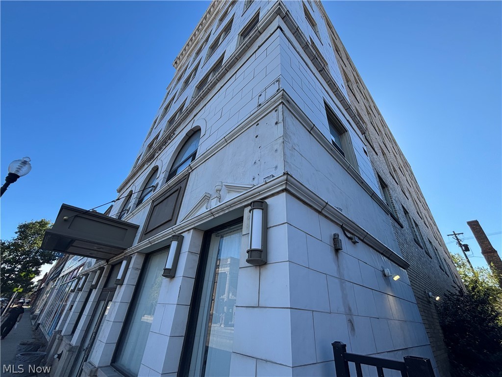 5644 Broadway Ave unit 603 – photo 2