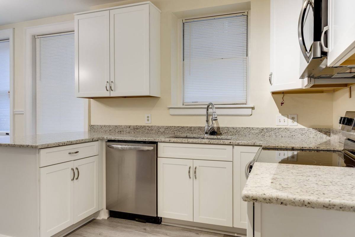 2602 Monument Ave unit A – photo 2