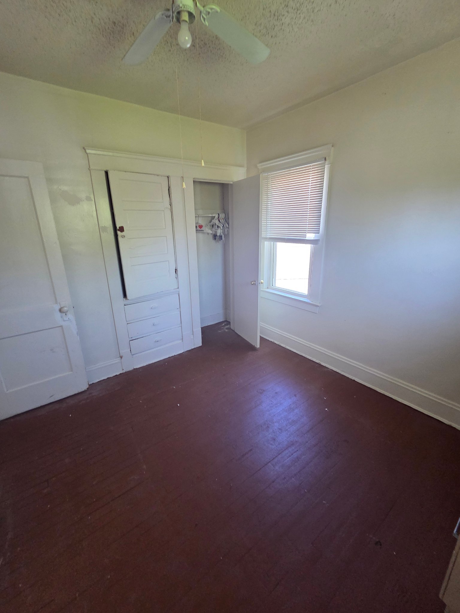 11807 Honeydale Ave unit 2 – photo 5
