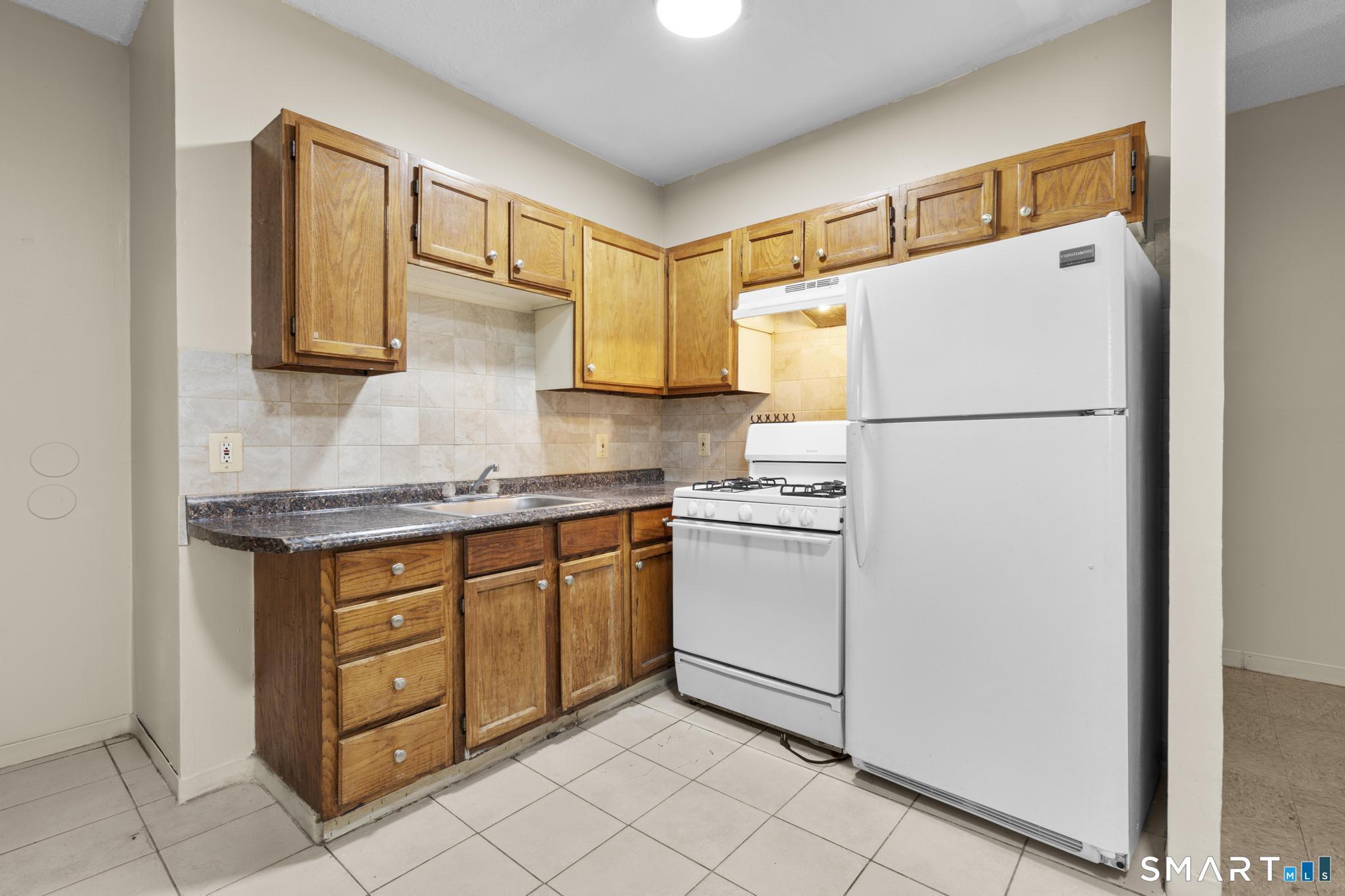 26 Lawrence St unit 3 – photo 1