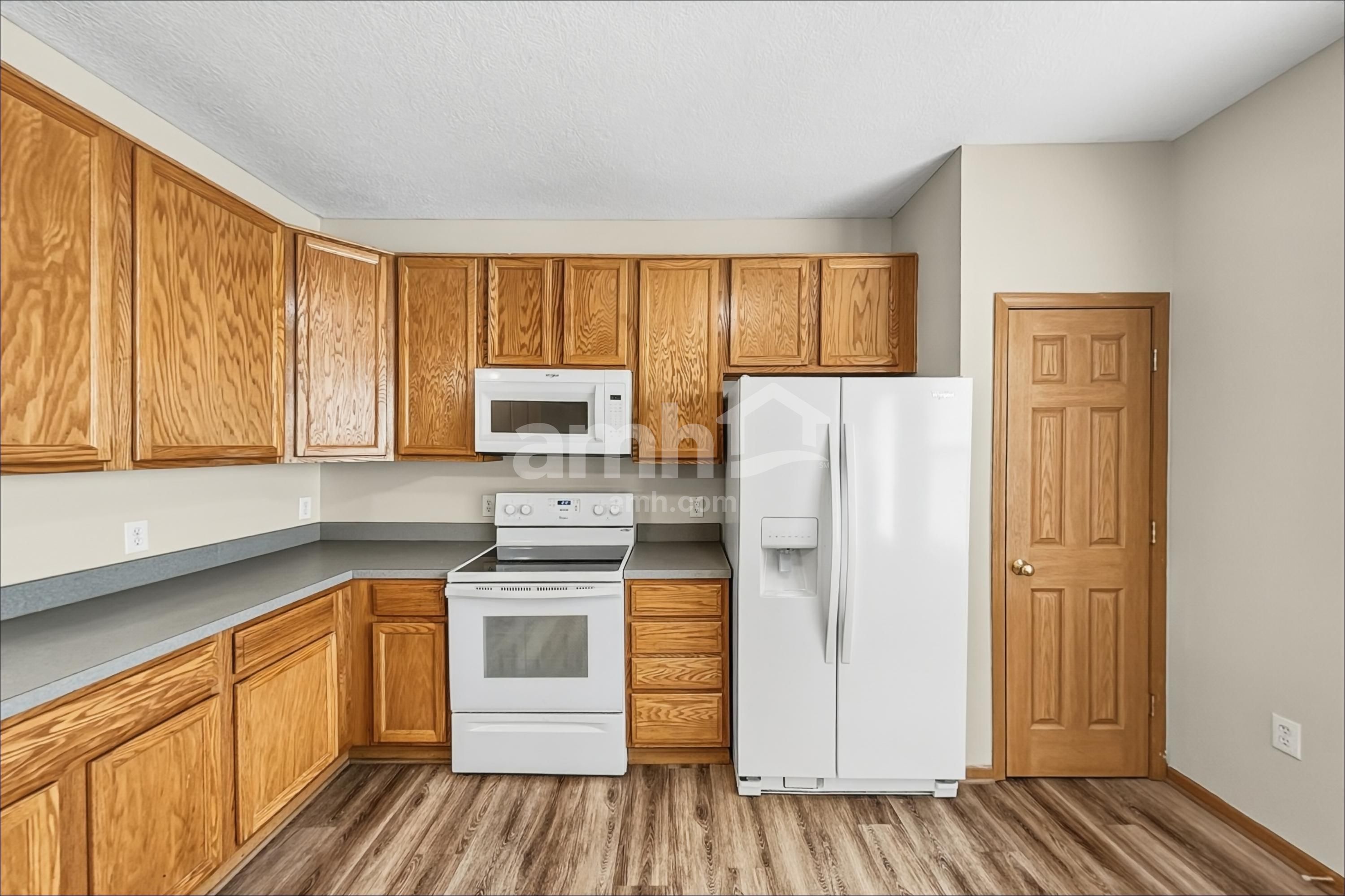 7194 Winterbek Ave – photo 3