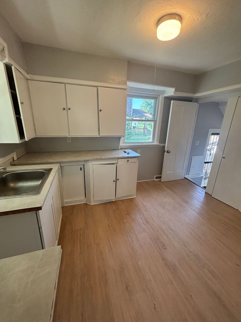 14014 Idarose Ave – photo 3