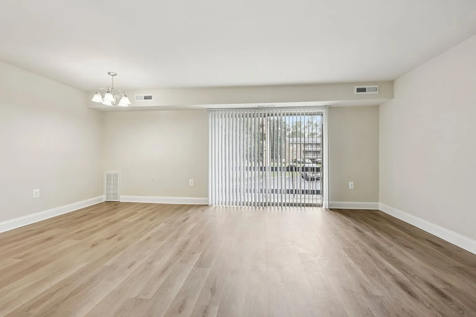 Woods Edge Apartments – photo 4