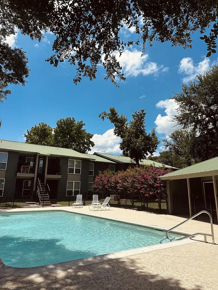 Athena Garden Apartments – photo 4