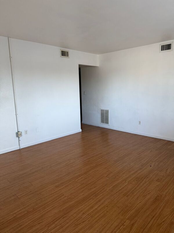 104 N 27th St unit # 8 – photo 2