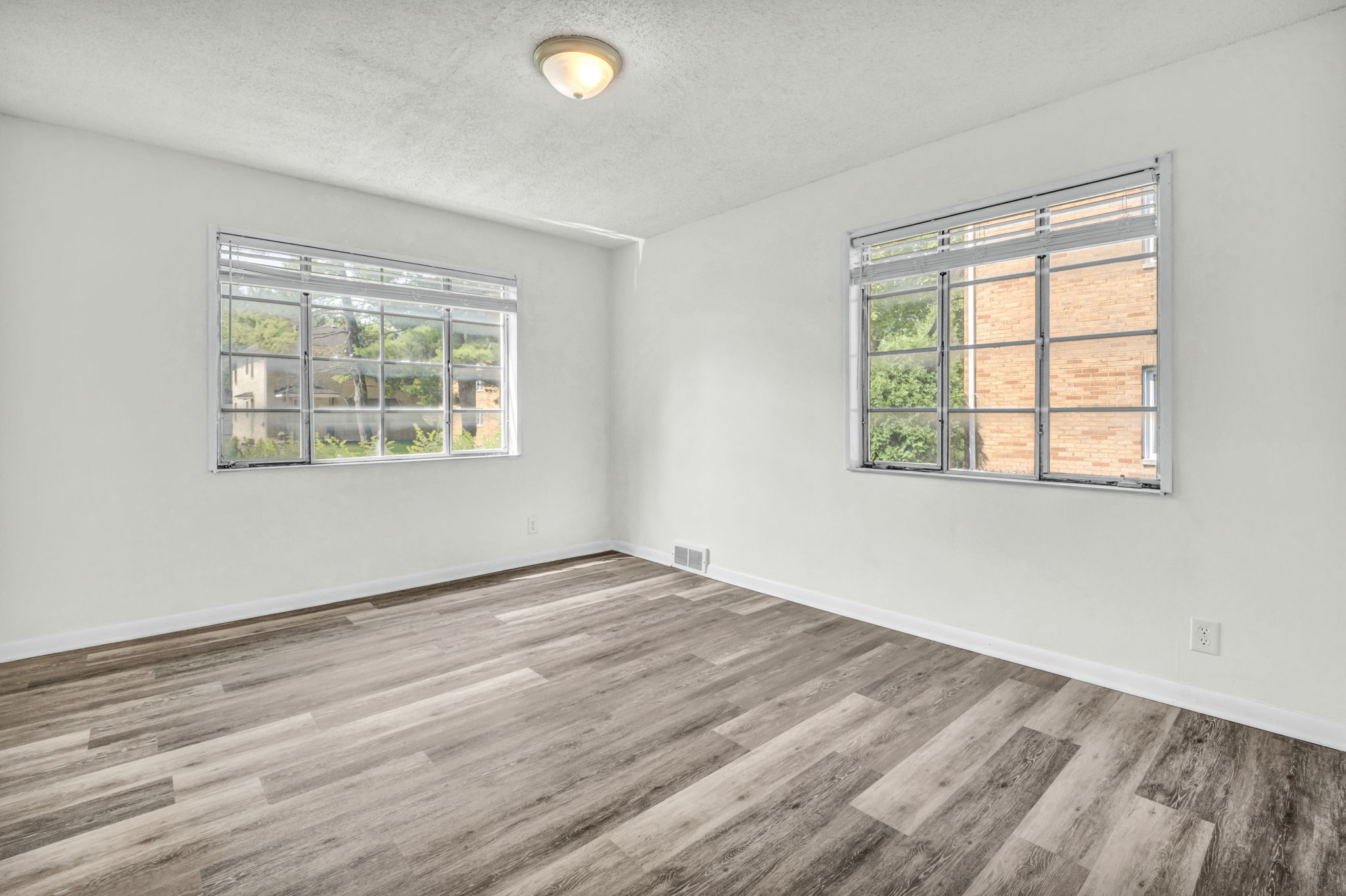 1787 Tanglewood Dr – photo 5
