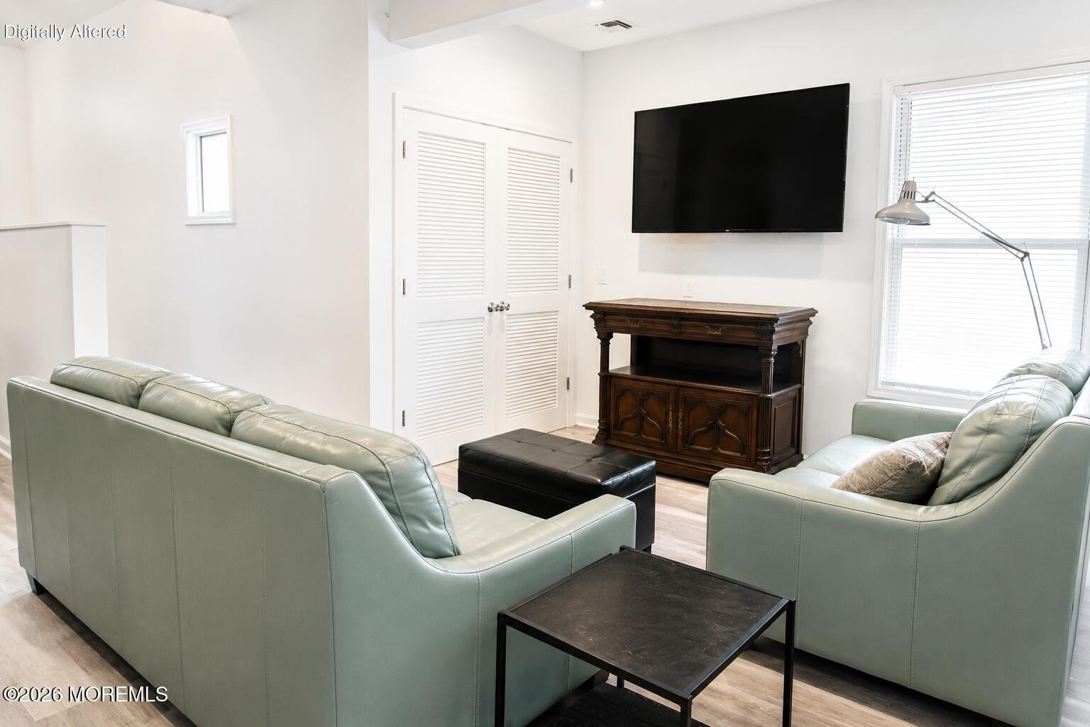 1016 Fifth Ave #2 – photo 2