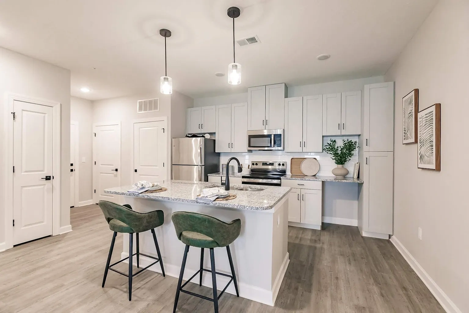 Swiftwater Apartments – photo 2