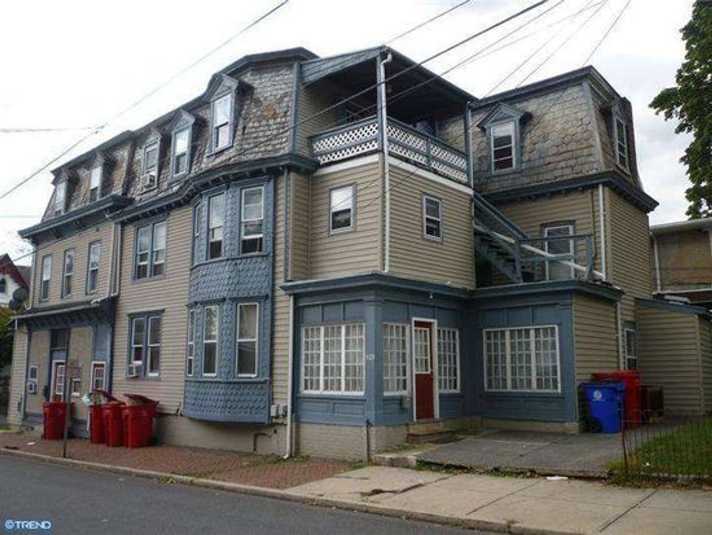 305 N York St unit 301 – photo 1