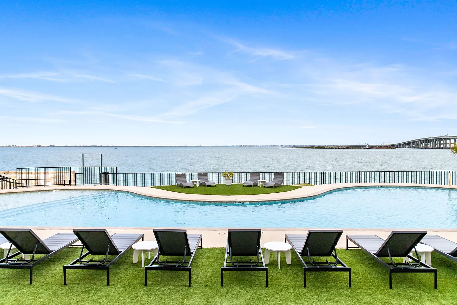 Lighthouse Pointe – photo 3