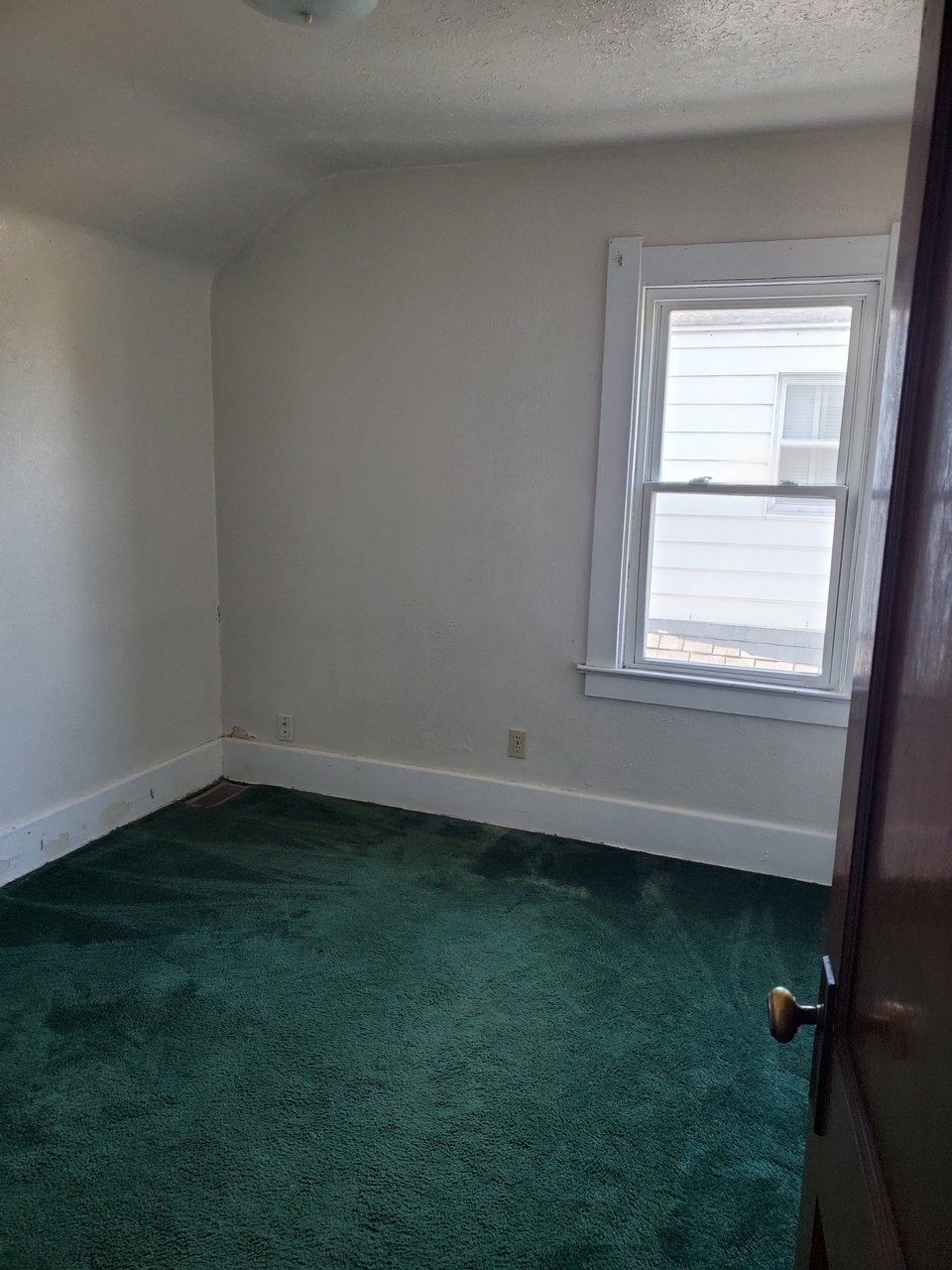 710 E Lake St – photo 5