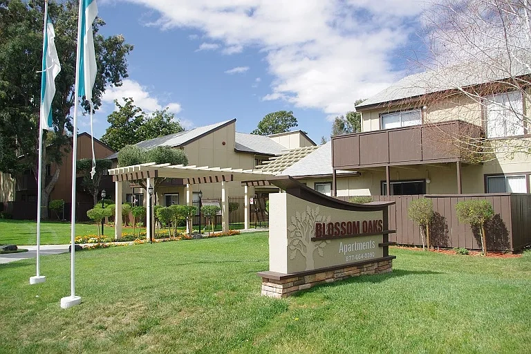 Blossom Oaks Apartments – photo 2