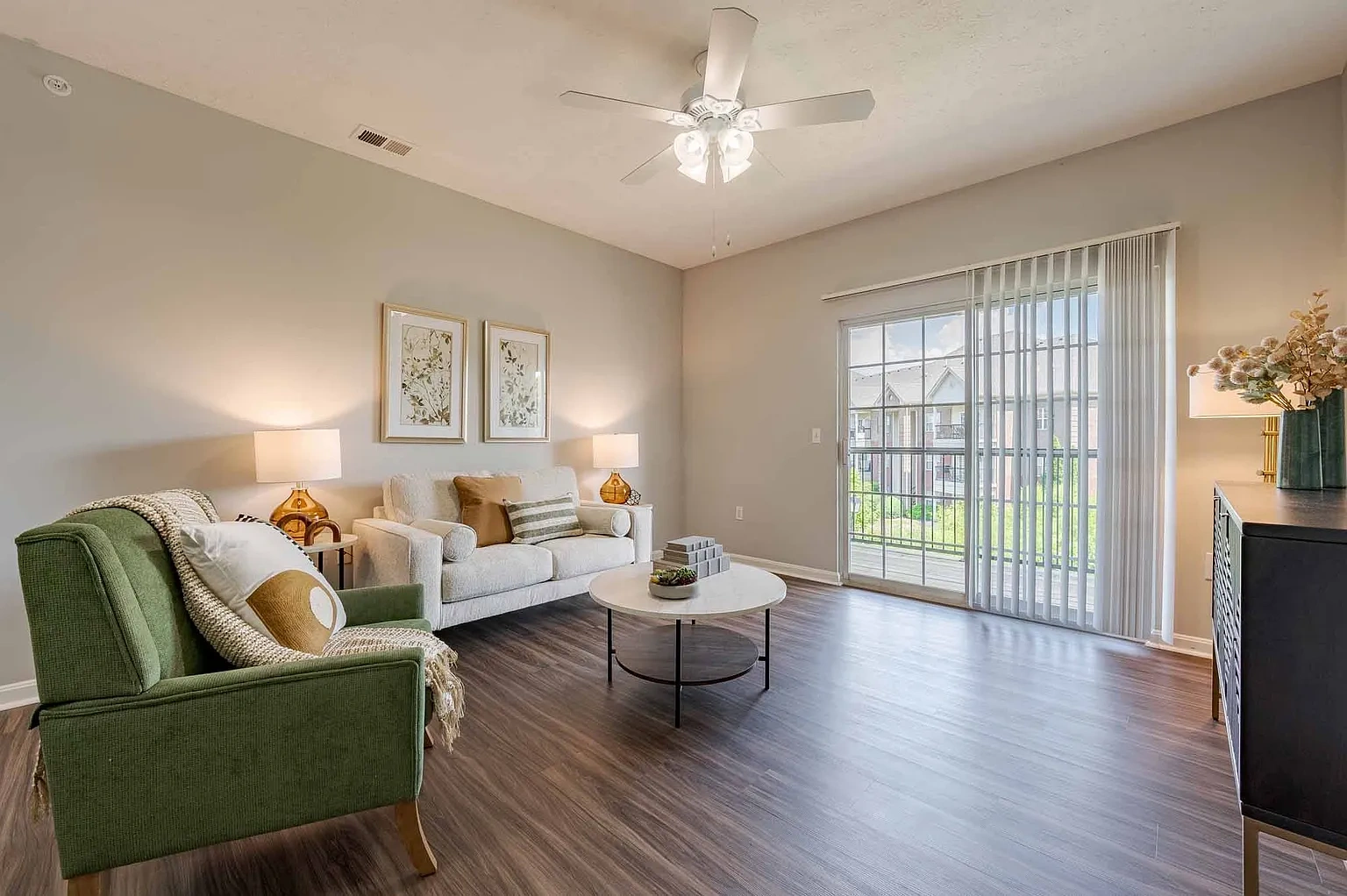 Blankenbaker Crossings Apartment Homes – photo 4