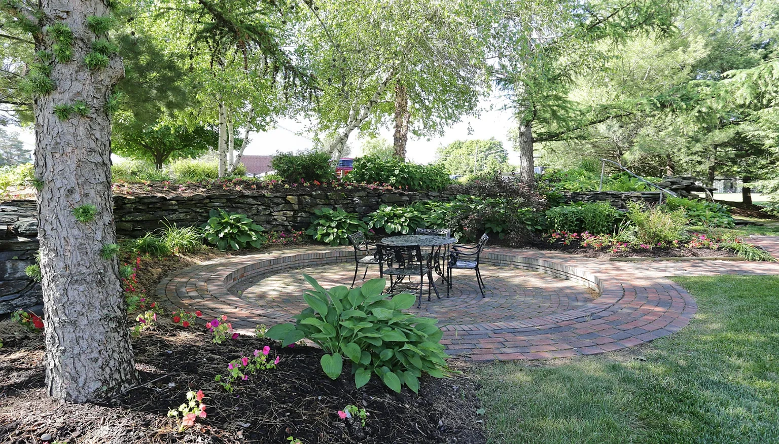 Country Gardens Apartments – photo 1