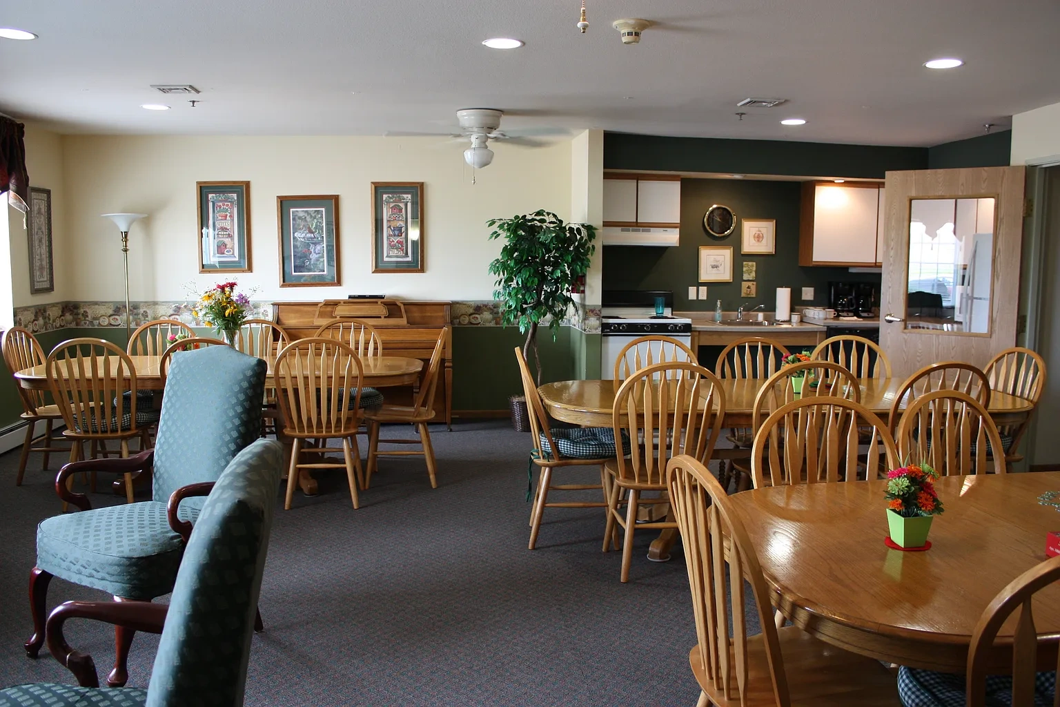 Rosewood Glen Senior Apartments – photo 4