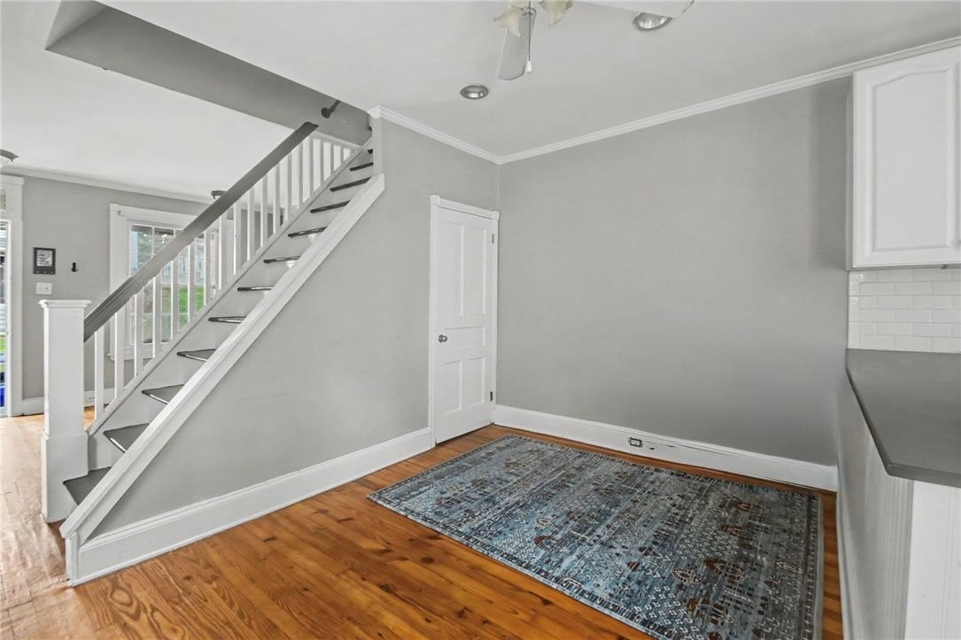 350 Dupont St – photo 3
