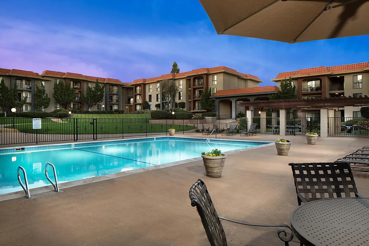 Prado Apartments – photo 2