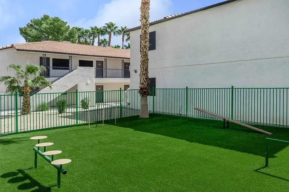 Dash Apartments – photo 3