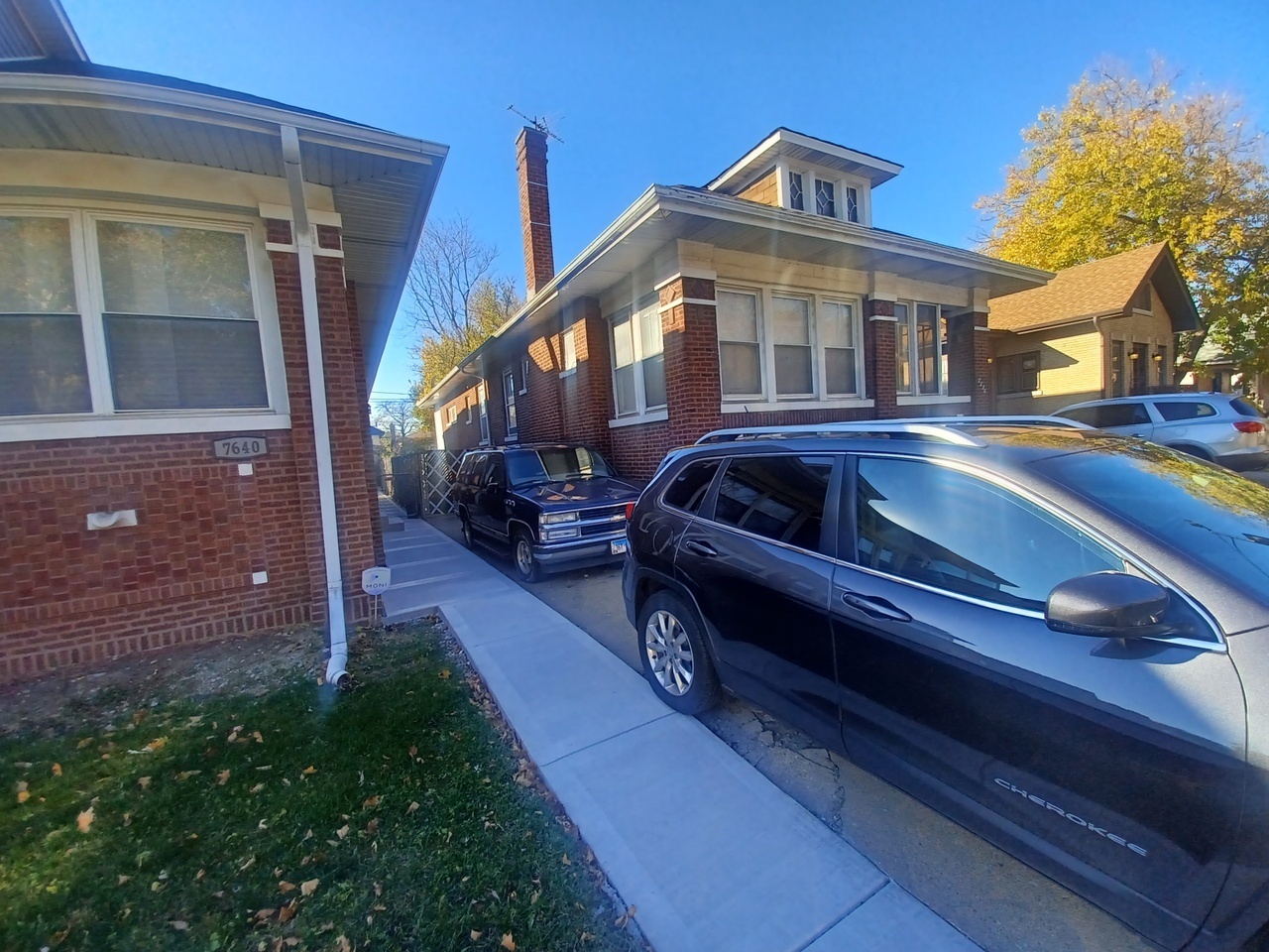 7636 S Yates Blvd – photo 2