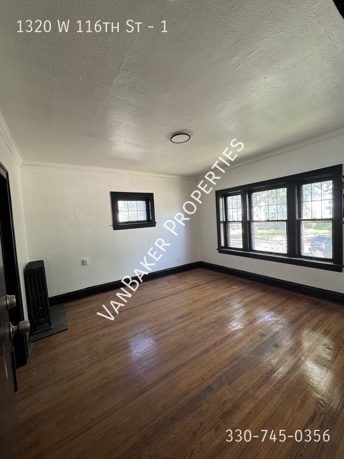 1320 W 116th St – photo 3