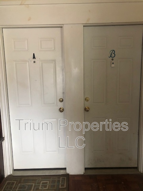 295 E Ash St unit B – photo 1