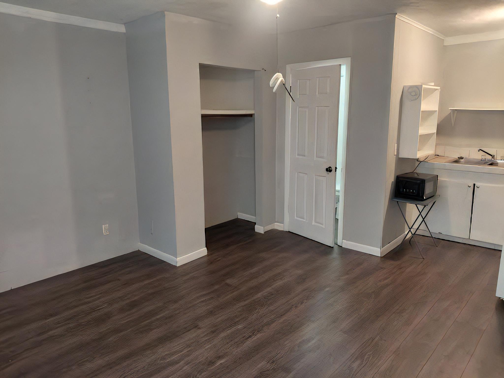 1002 Daniels St unit 3 – photo 5