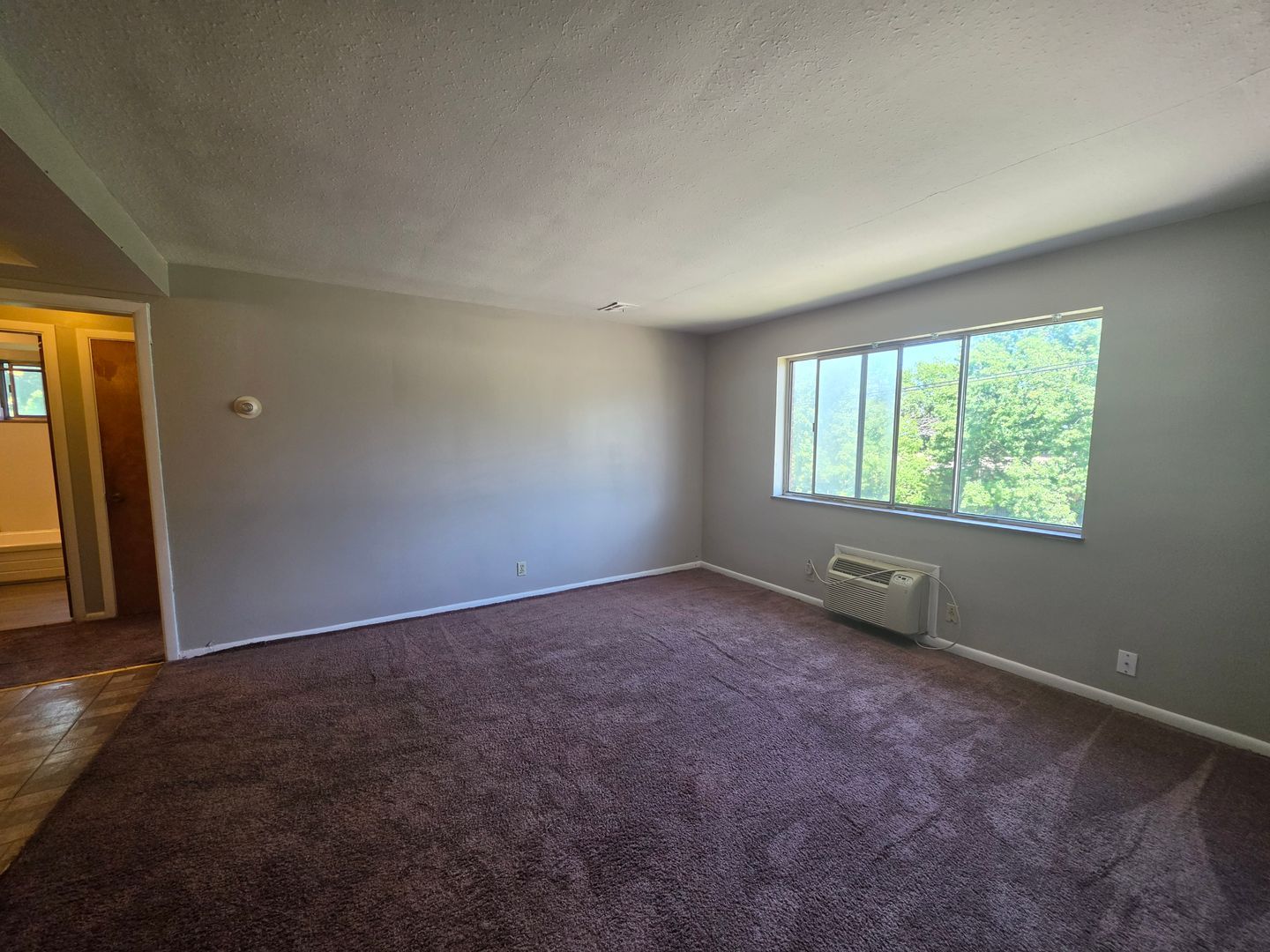 1930 Noble Rd unit 201 – photo 1