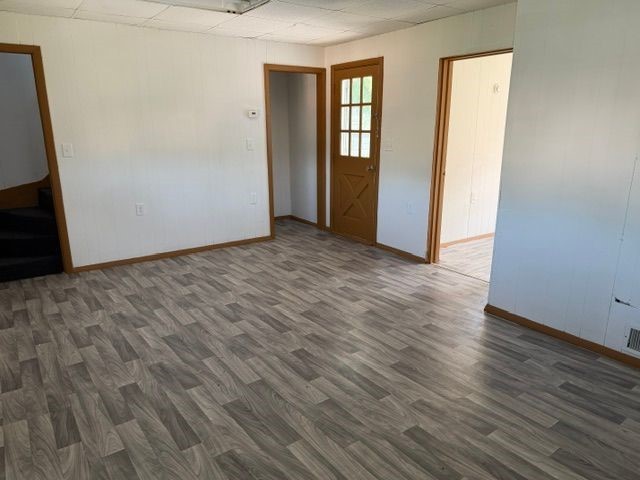 832 Delaware Ave – photo 2