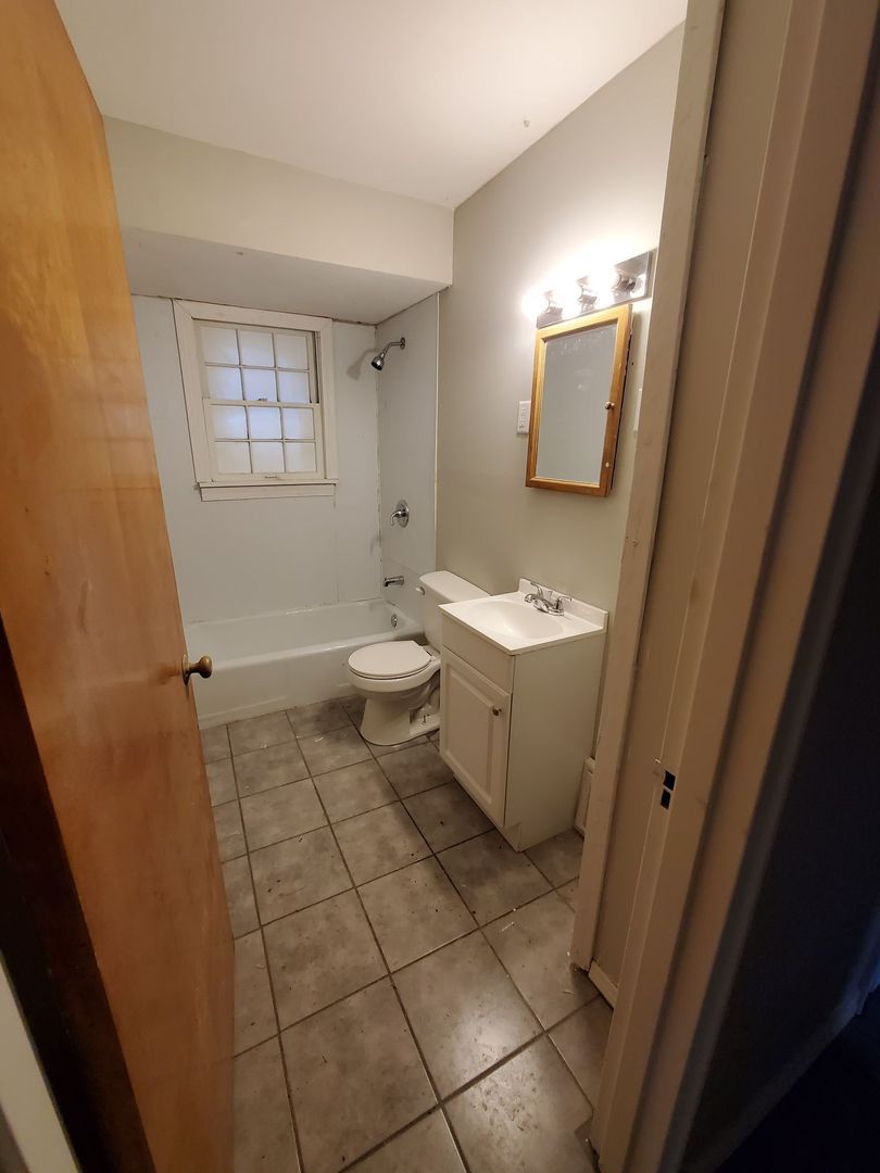 1636 St Elmo Ave NE – photo 5