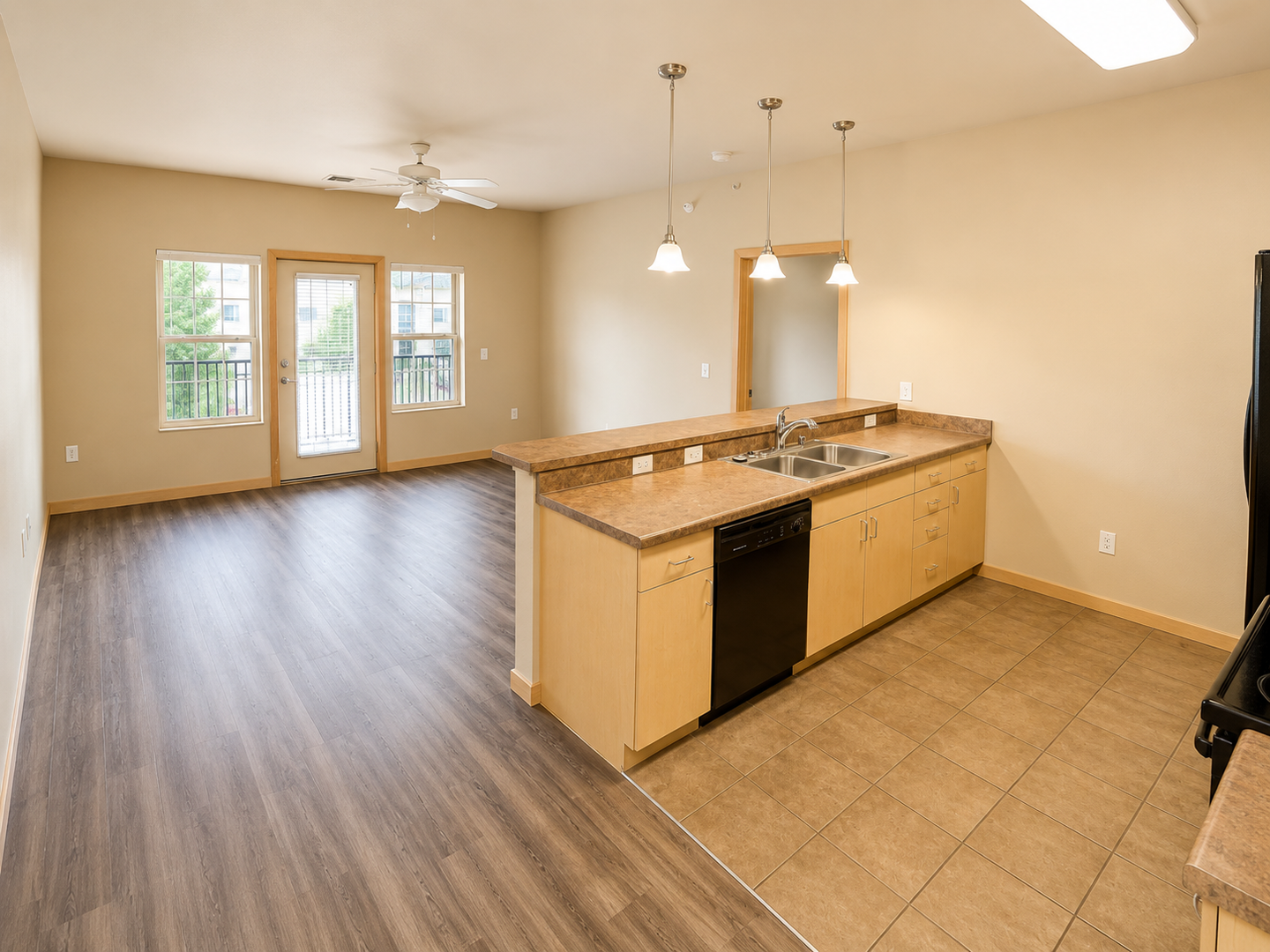 301 Cannery Square – photo 2