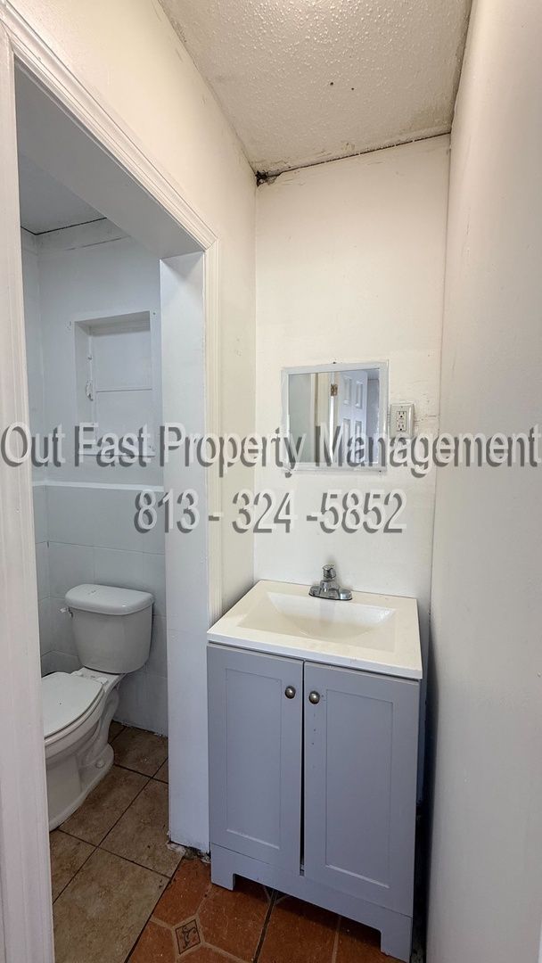 9718 N Nebraska Ave unit 3 – photo 5
