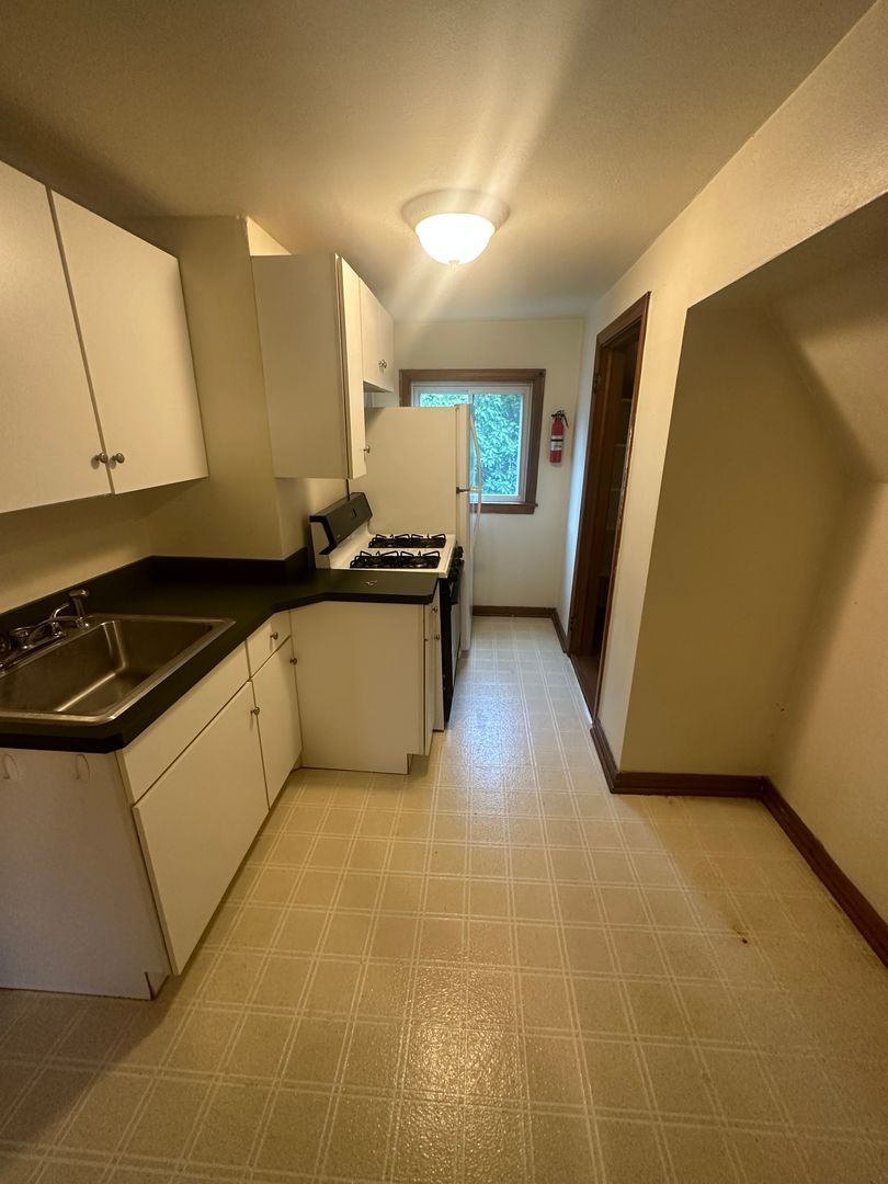 513 N Center St unit Unit C – photo 2