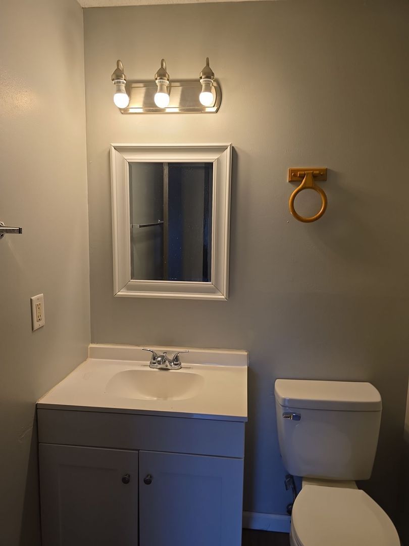 812 Gordon Smith Blvd unit Unit 10 – photo 3