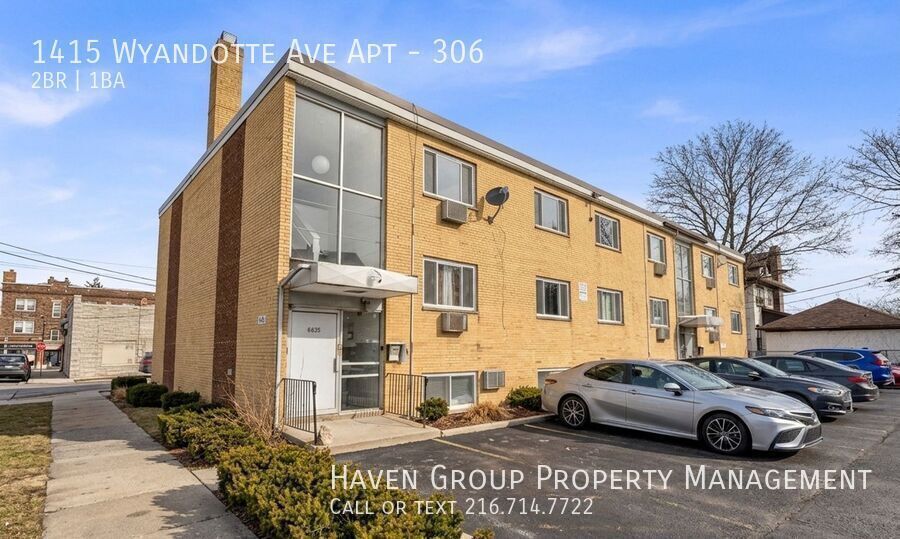1415 Wyandotte Ave – photo 1