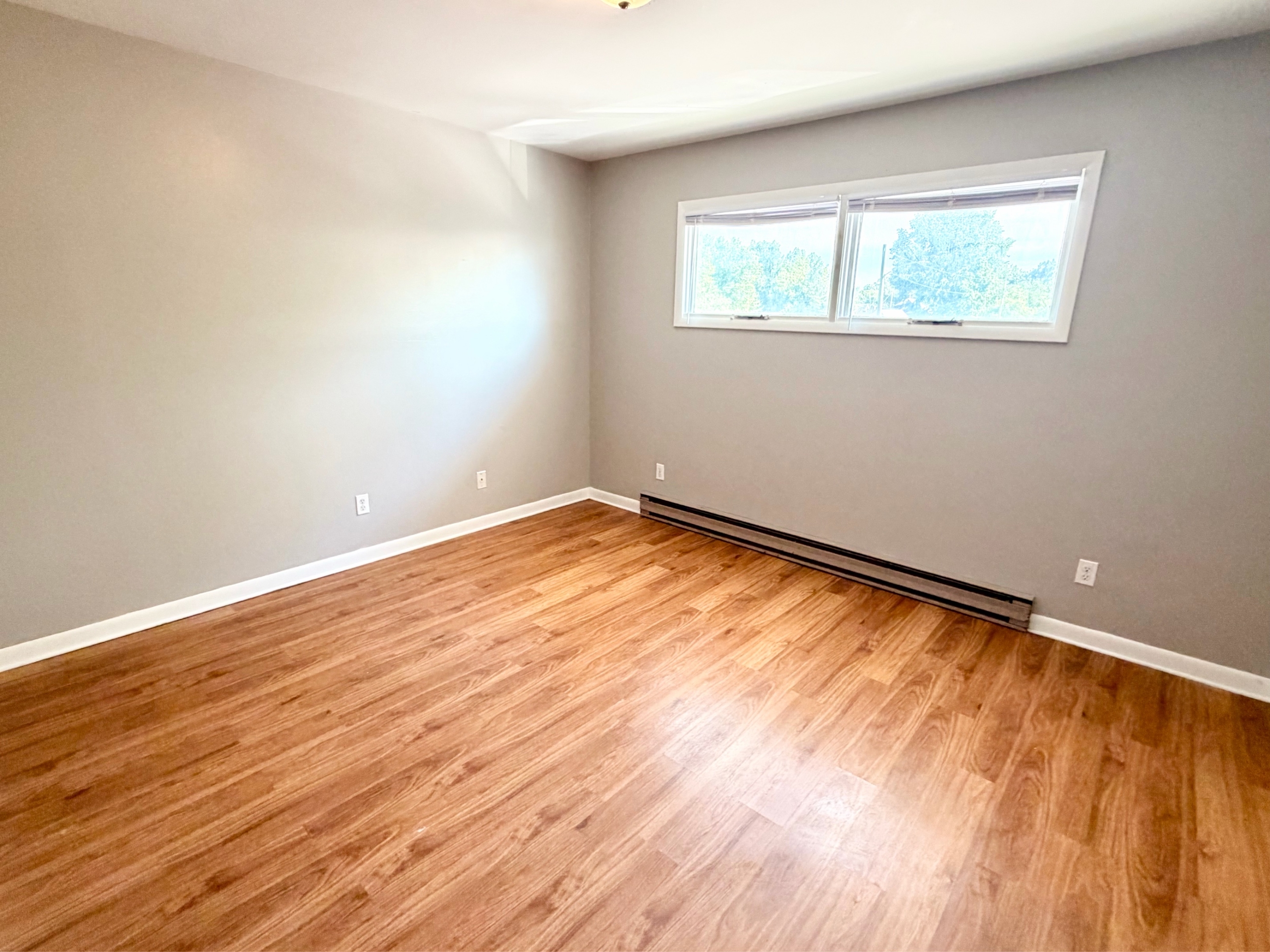 627 Bryan Ave unit 9 – photo 4