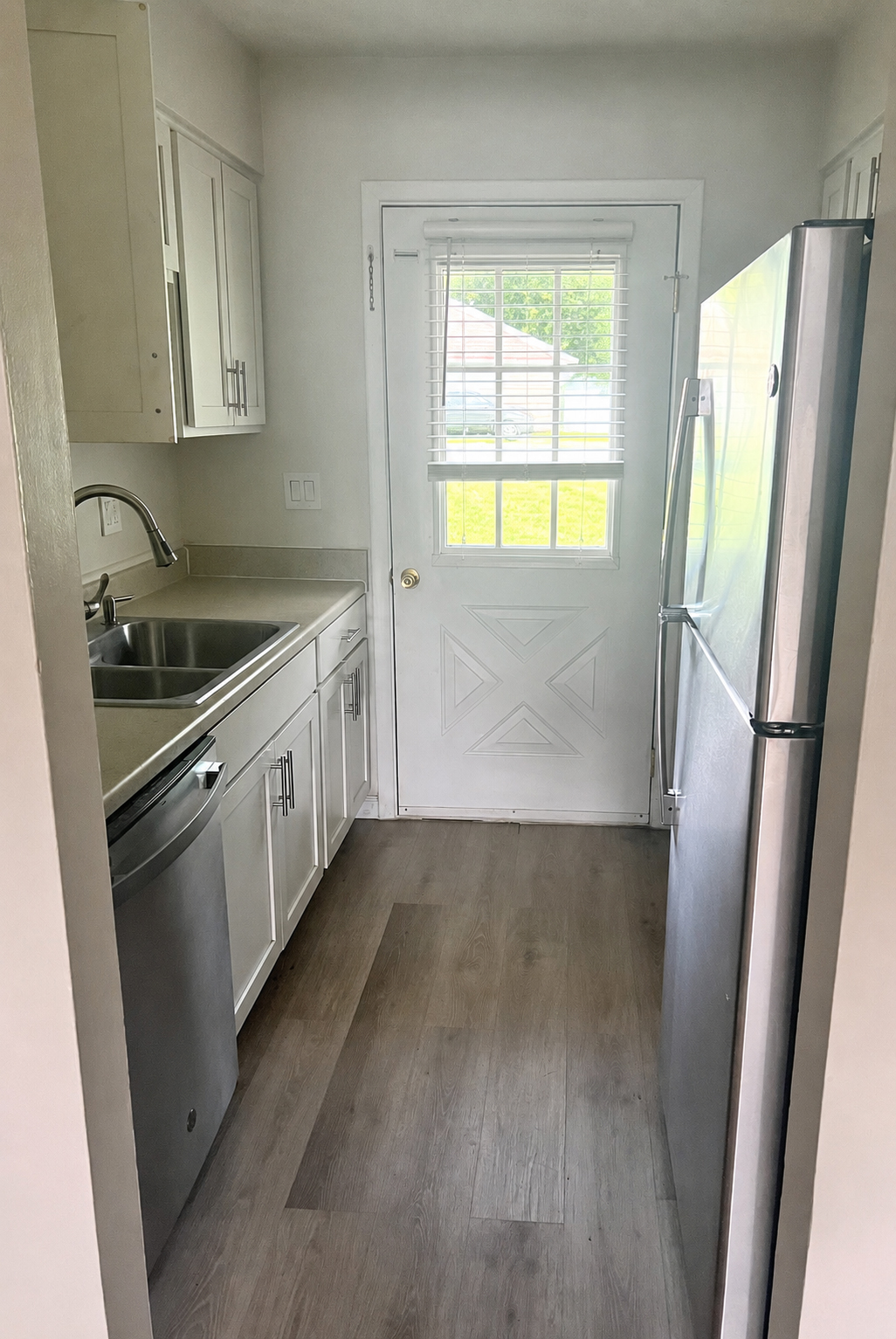 1133 Dunaway St unit 5 – photo 2