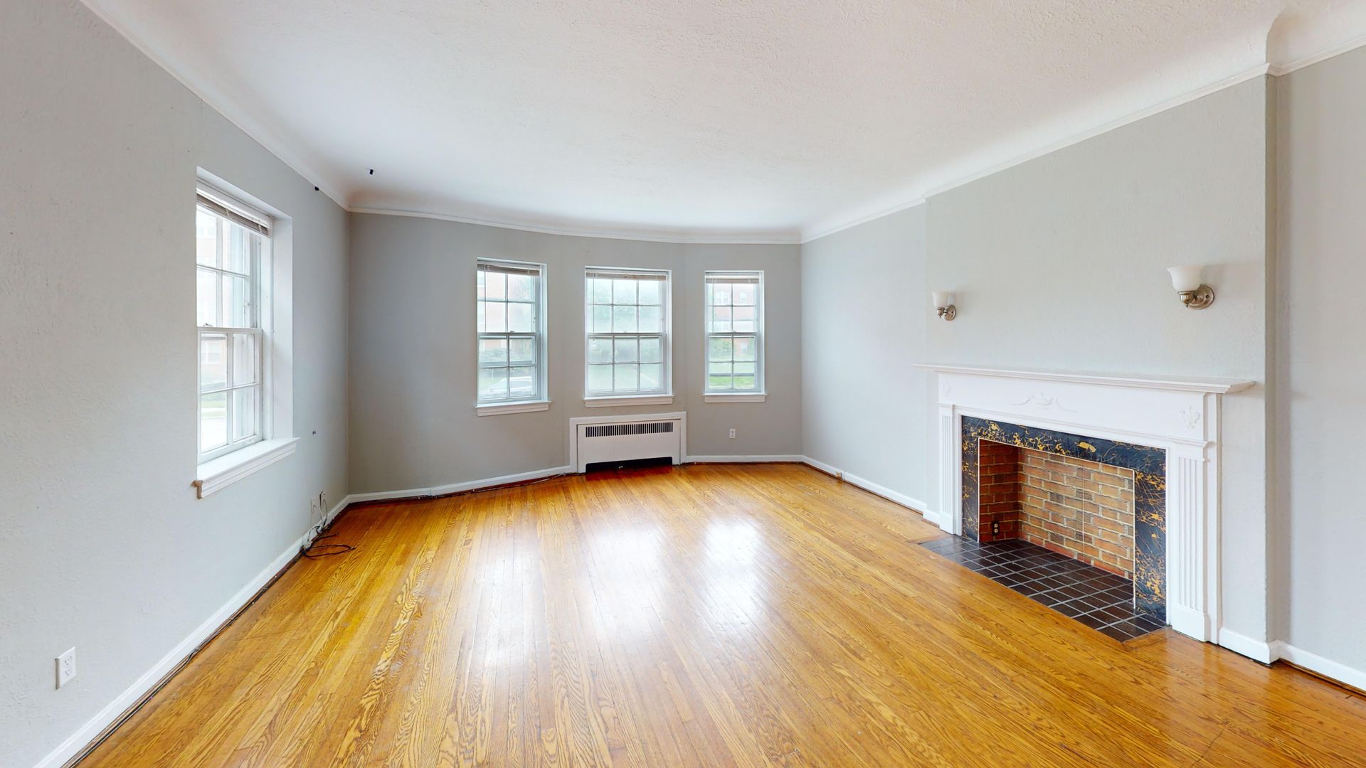 2566 Kemper Rd – photo 4