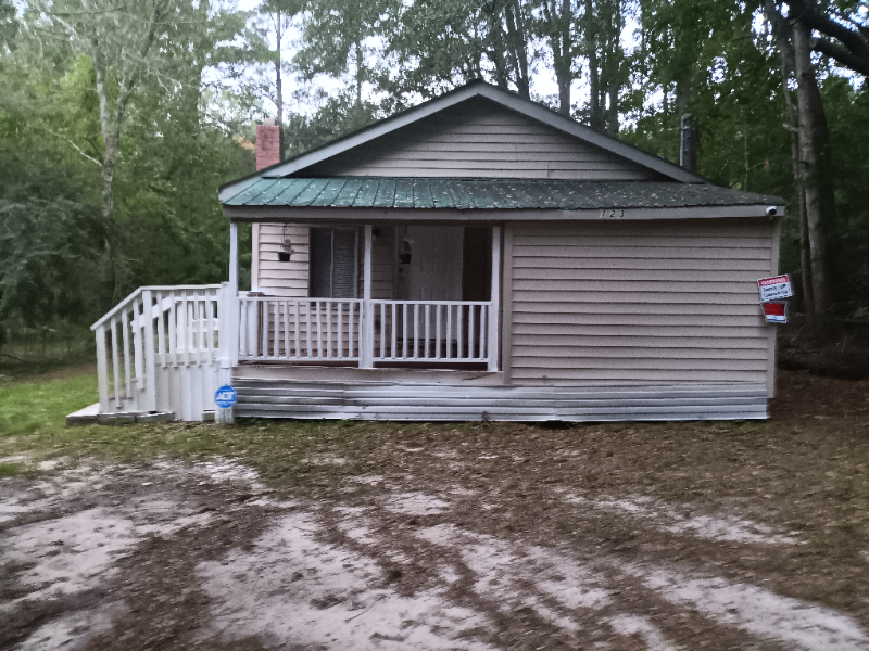 123 Lucille Rd – photo 1