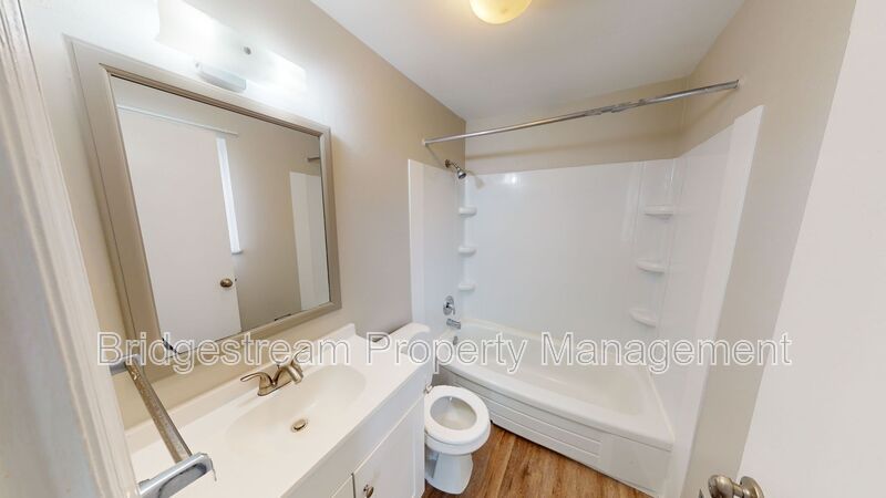 92 W Franklin St unit 5 – photo 5