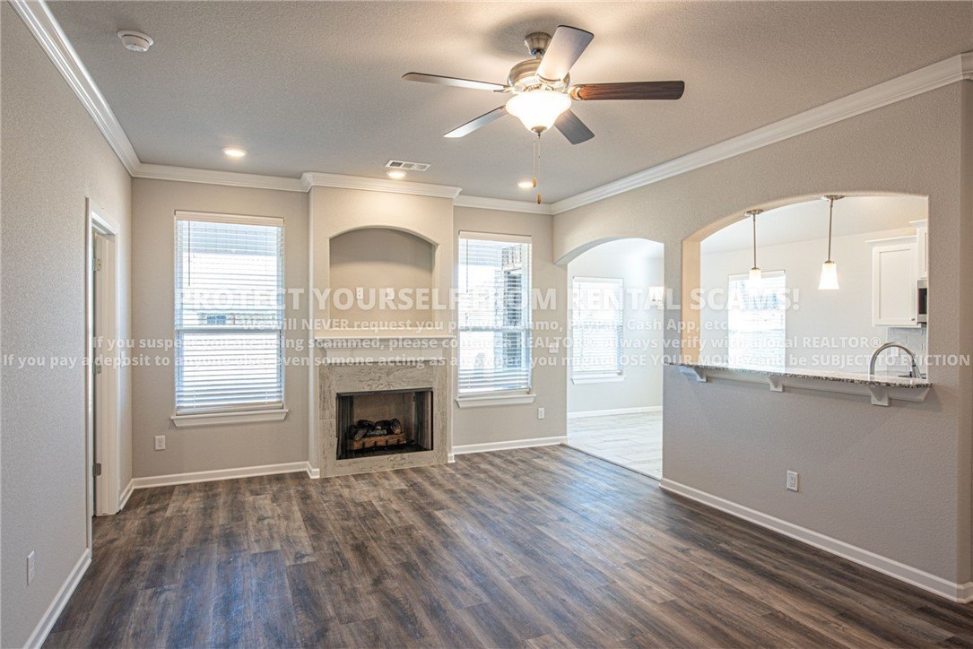 4476 W Newton Ave – photo 3