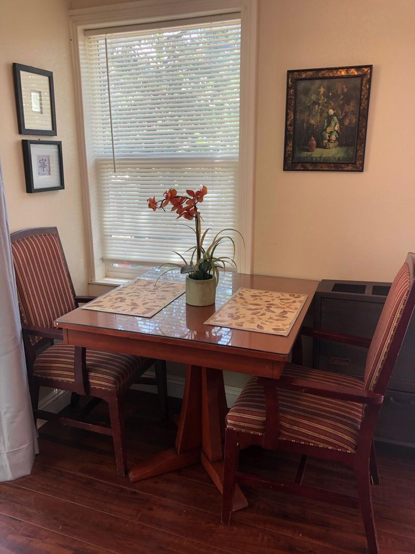 23663 Lake Dr unit Unit 1 – photo 2