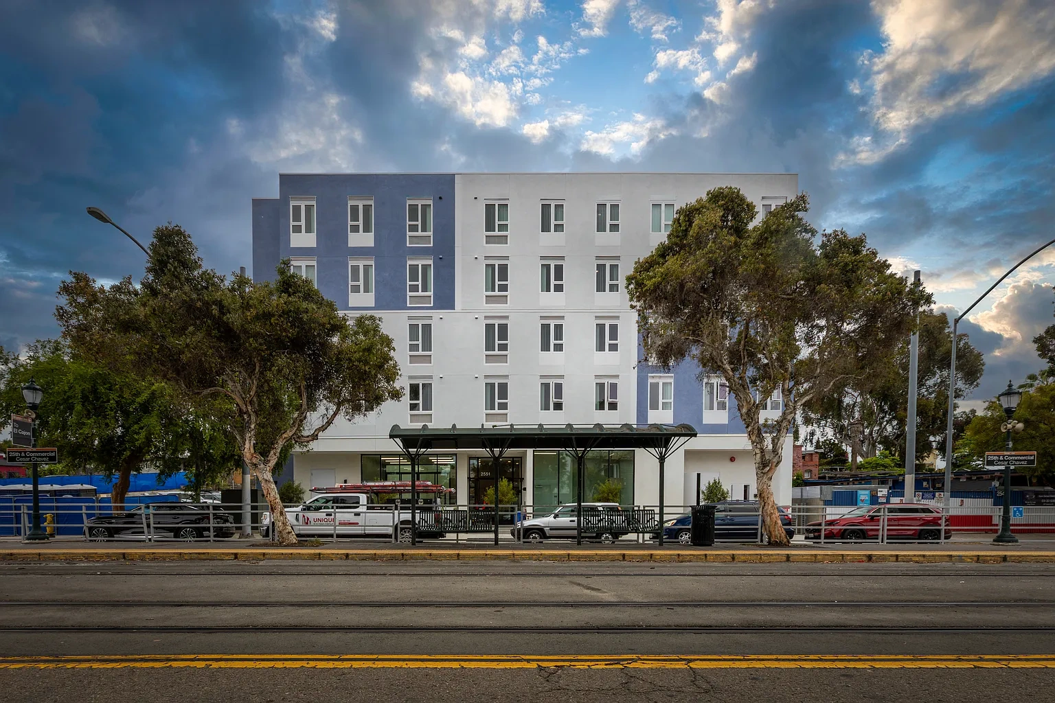 2551 Commercial St – photo 3
